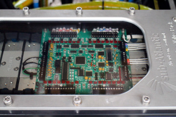 A hydraulic valve driver PCB designed using pressure-tolerant components